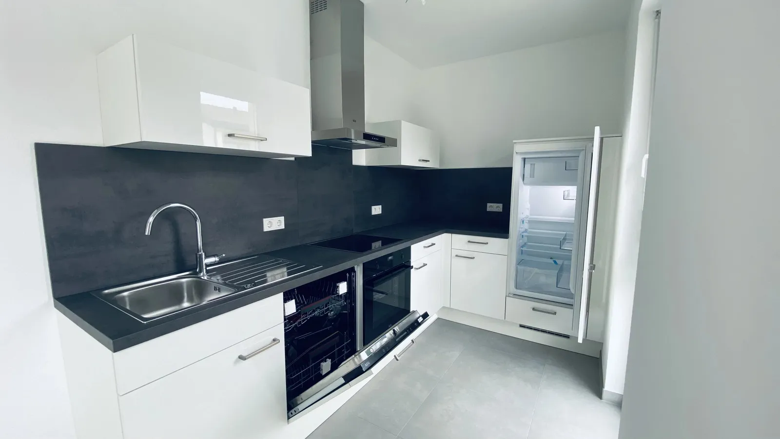 Kapitalanlage mit Zukunft: Moderne 2-Zimmer-Wohnung mit Terrasse, Garten & optionalem Stellplatz in Tawern