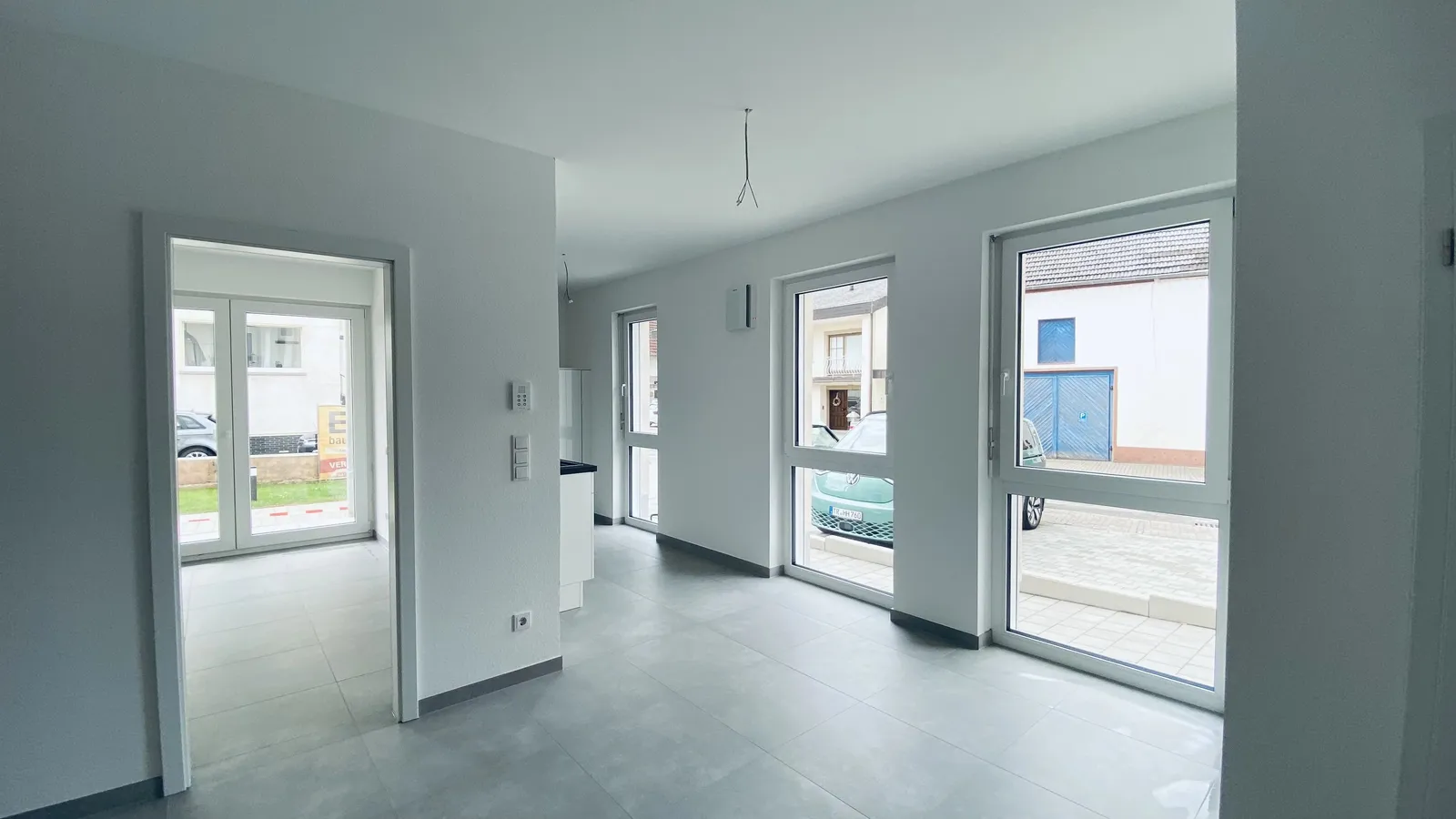Kapitalanlage mit Zukunft: Moderne 2-Zimmer-Wohnung mit Terrasse, Garten & optionalem Stellplatz in Tawern