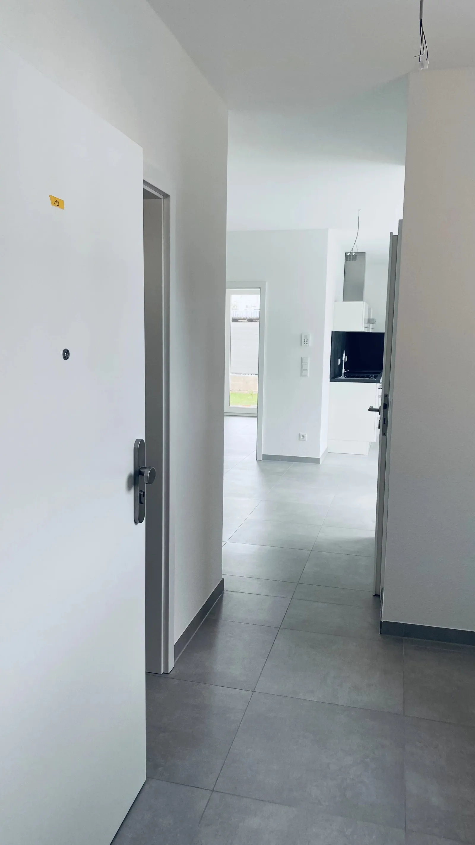 Kapitalanlage mit Zukunft: Moderne 2-Zimmer-Wohnung mit Terrasse, Garten & optionalem Stellplatz in Tawern